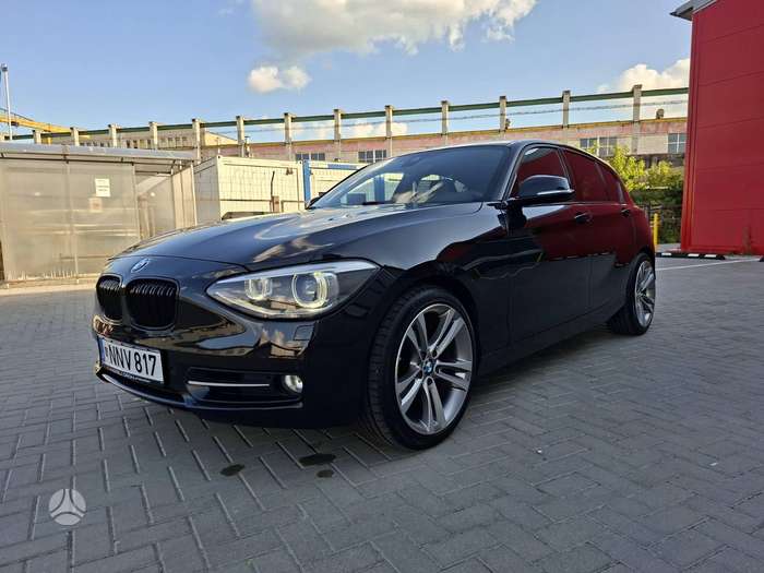 BMW 120, 2.0 l., hatchback