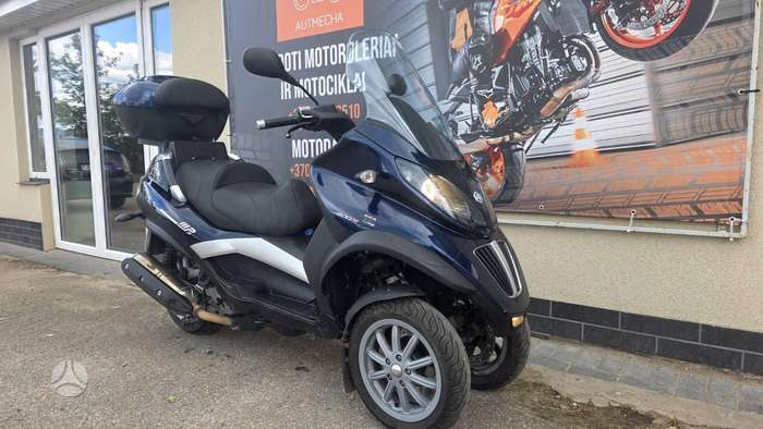 Piaggio MP3 400cc, scooters / mopeds