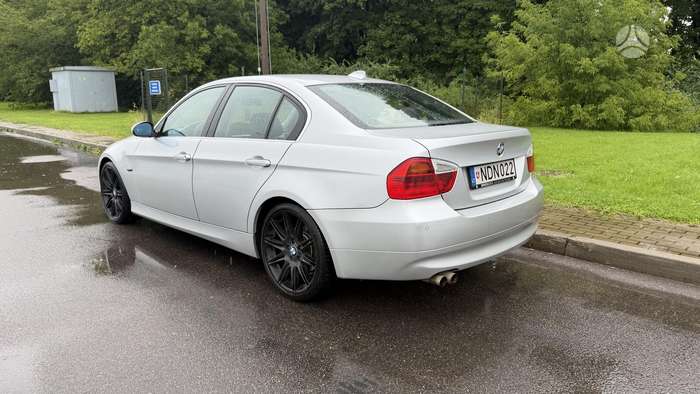 BMW 325, 2.5 l., Седан