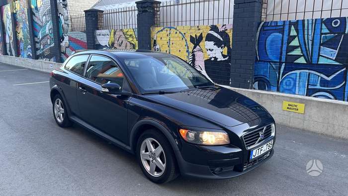 Volvo C30, 1.6 l., hatchback