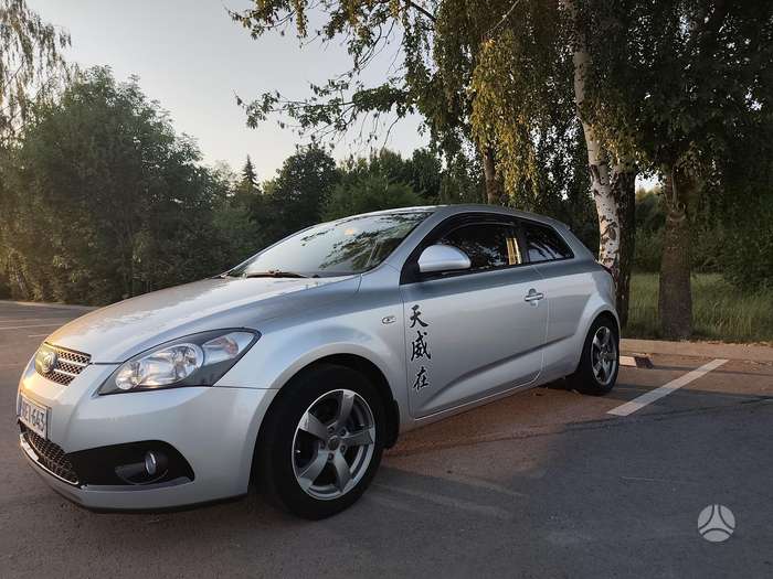 Kia Ceed, 1.6 l., Хэтчбек