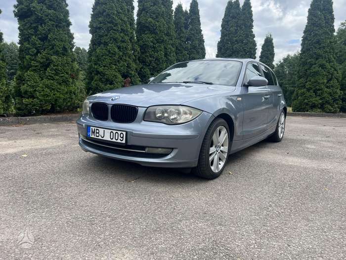 BMW 118, 2.0 l., hatchback