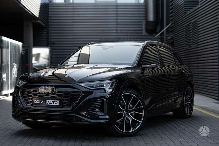 Audi Q8 e-tron, off-road / crossover