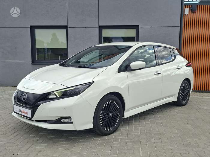 Nissan Leaf, 40 kWh, hatchback