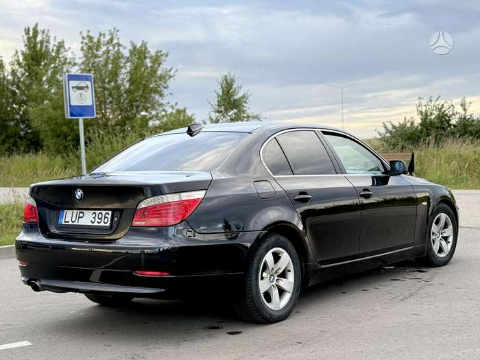 BMW 520, 2.0 l., Седан
