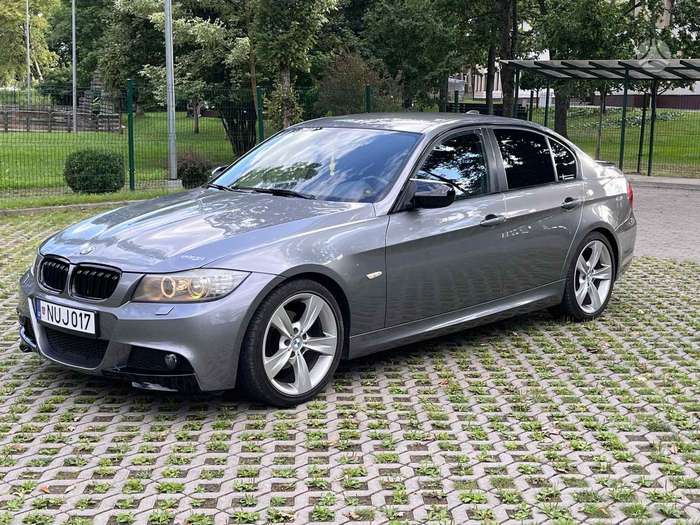 BMW 320, 2.0 l., Седан