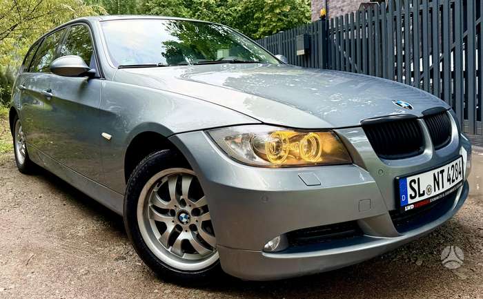 BMW 320, Универсал