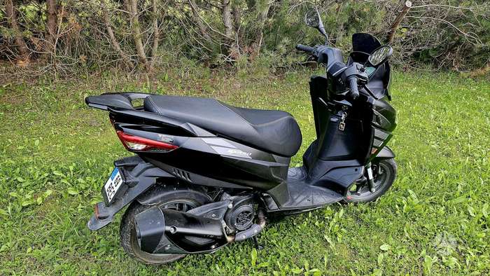 Aprilia SXR, мотороллеры / мопеды