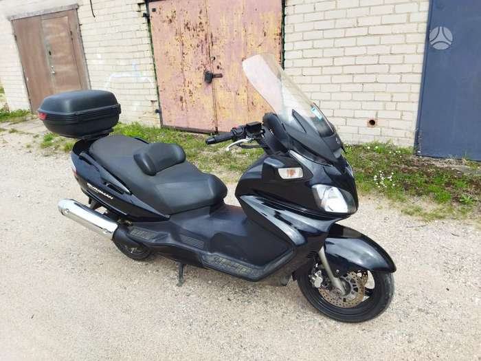 Suzuki Burgman 650cc, мотороллеры / мопеды