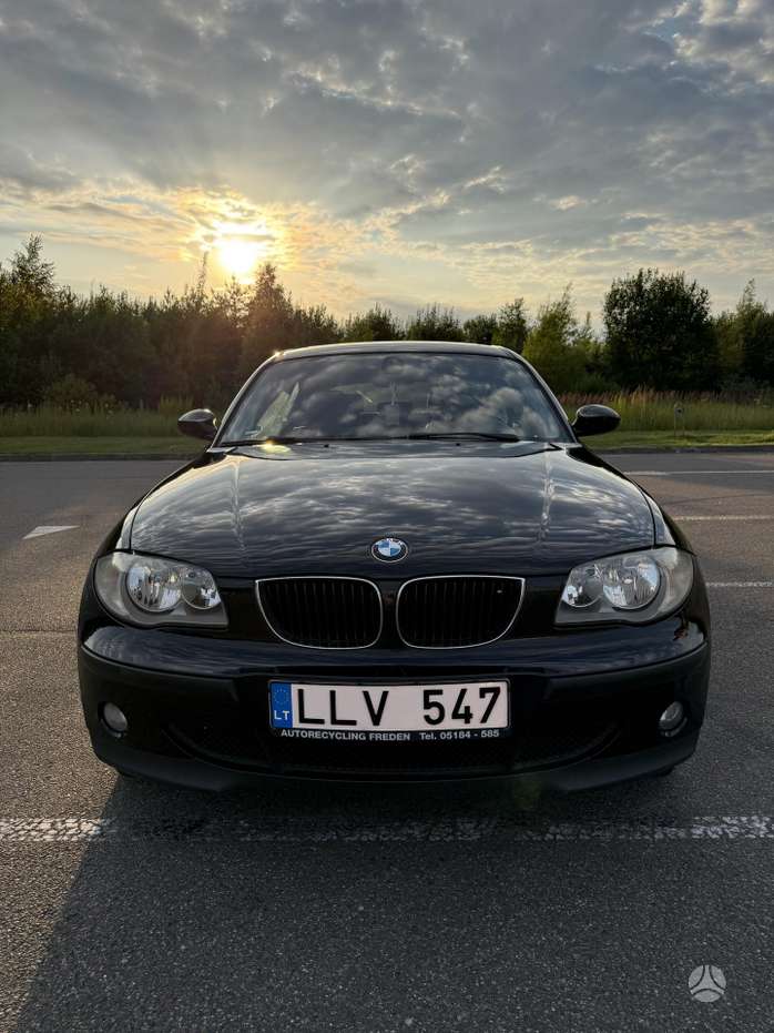 BMW 118, 2.0 l., Хэтчбек