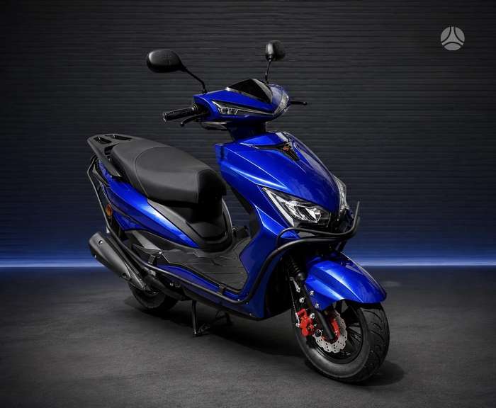Yamaha Cygnus 49cc, scooters / mopeds