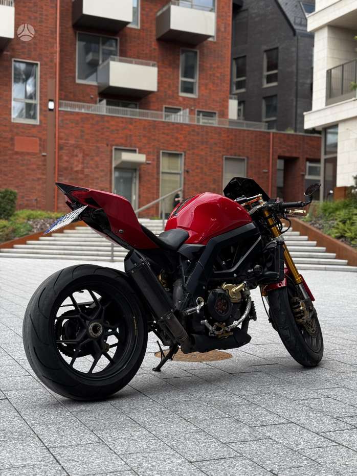 Suzuki SV 650cc, street / classic