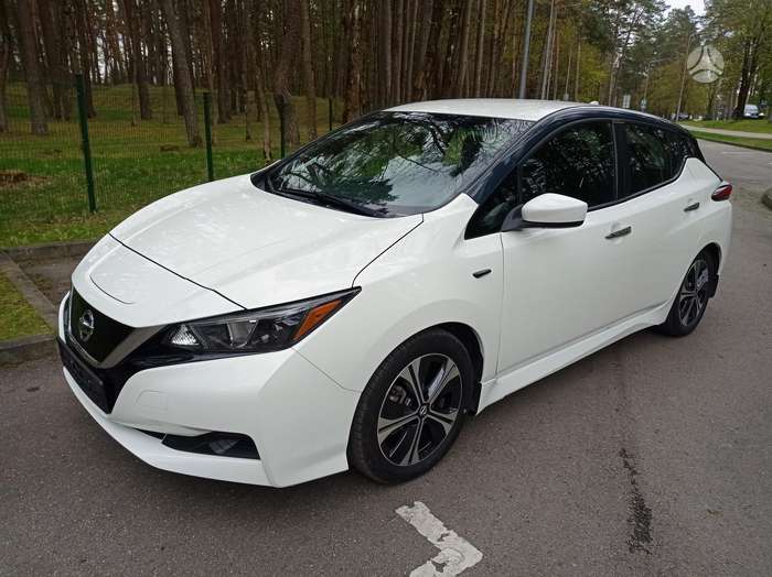 Nissan Leaf, 40 kWh, hatchback