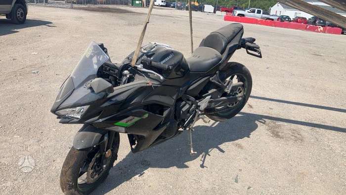 Kawasaki EX 650cc, superbikes
