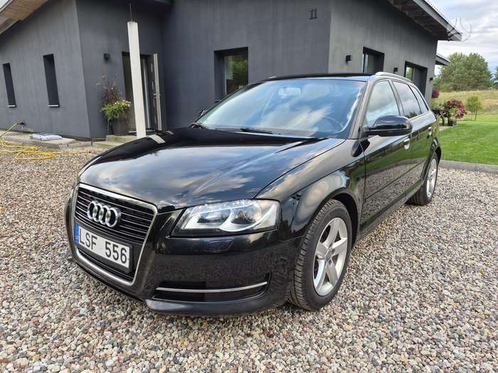 Audi A3, 1.6 l., hatchback