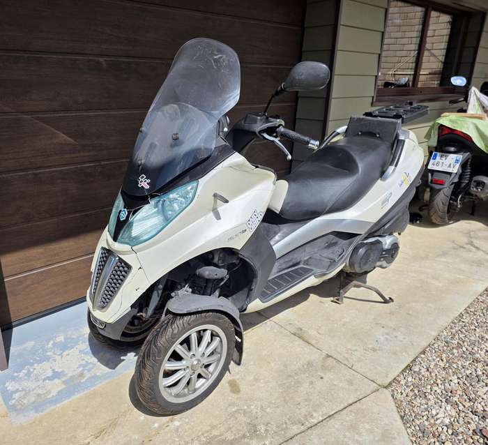 Piaggio Medley 500cc, triračiai