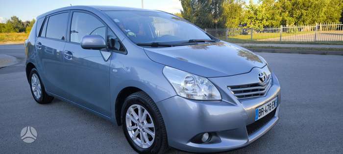 Toyota Verso, 2.0 l., Минивэн
