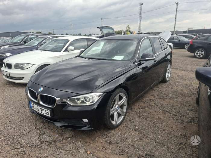 BMW 320, Универсал