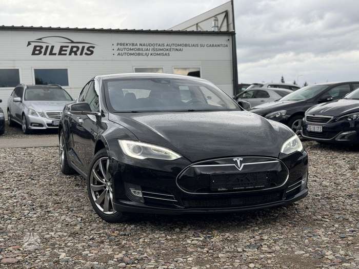 Tesla Model S, hečbekas