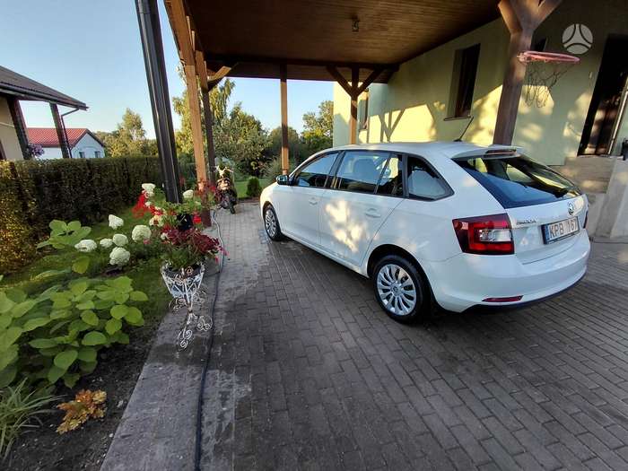 Skoda Rapid, 1.0 l., hatchback