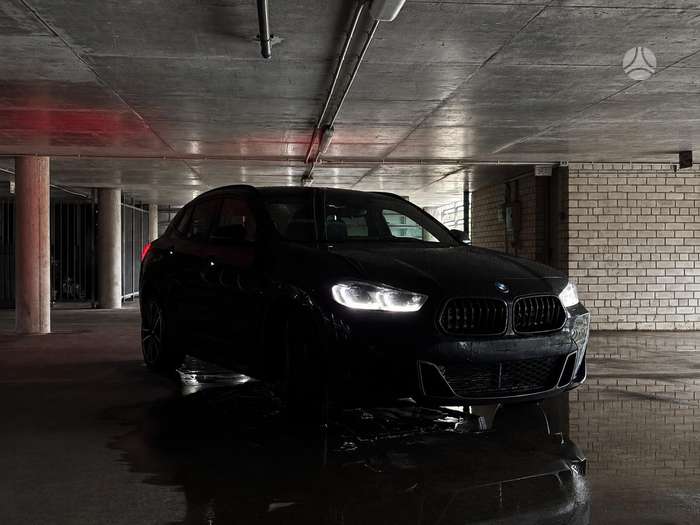 BMW X2, 2.0 l., off-road / crossover