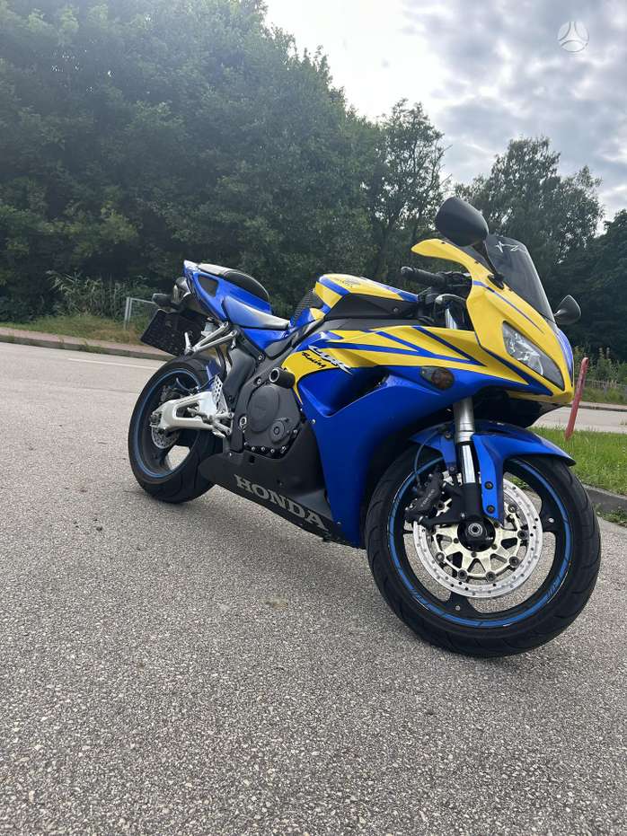 Honda CBR 1000cc, спортбайки / superbikes