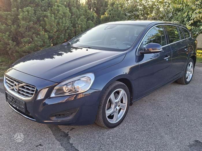 Volvo V60, 2.4 l., hatchback
