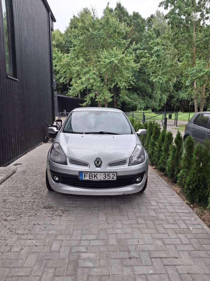 Renault Clio, 2.0 l., hatchback
