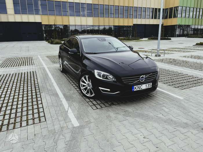Volvo S60, 2.0 l., Седан