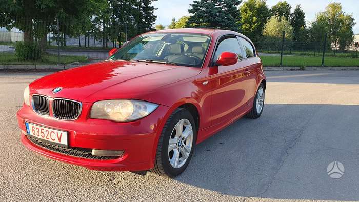 BMW 116, 2.0 l., hatchback