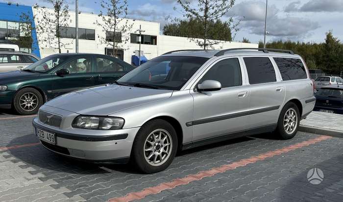 Volvo V70, 2.4 l., Минивэн