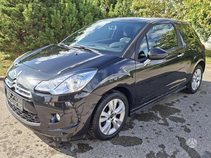 Citroen DS3, 1.6 l., hatchback