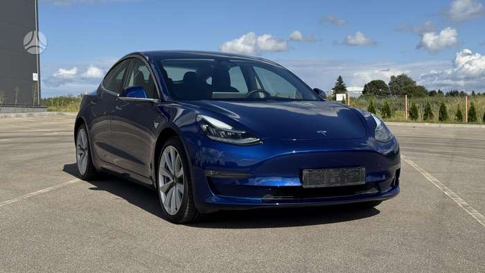Tesla Model 3, 81 кВт·ч, Хэтчбек