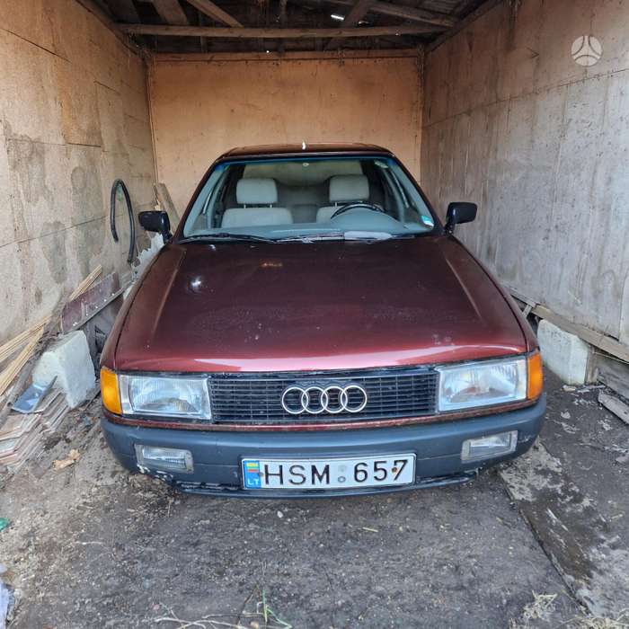 Audi 80, 1.8 l., Седан
