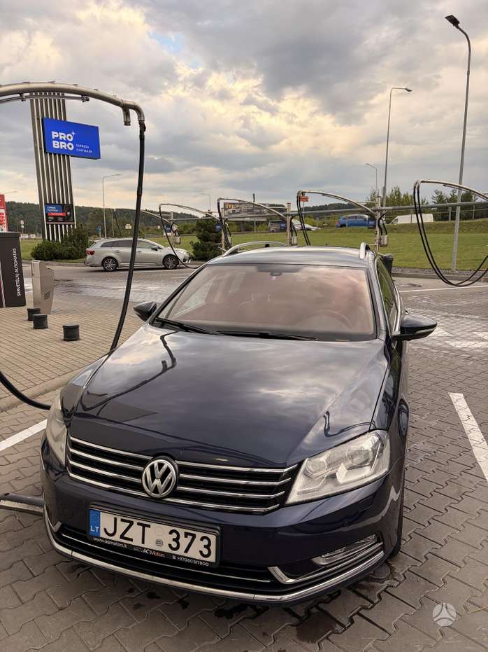 Volkswagen Passat, 2.0 l., Универсал