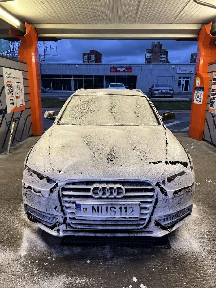 Audi A4, 2.0 l., Универсал