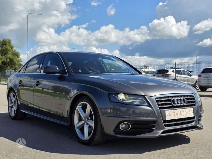 Audi A4, 1.8 l., Седан