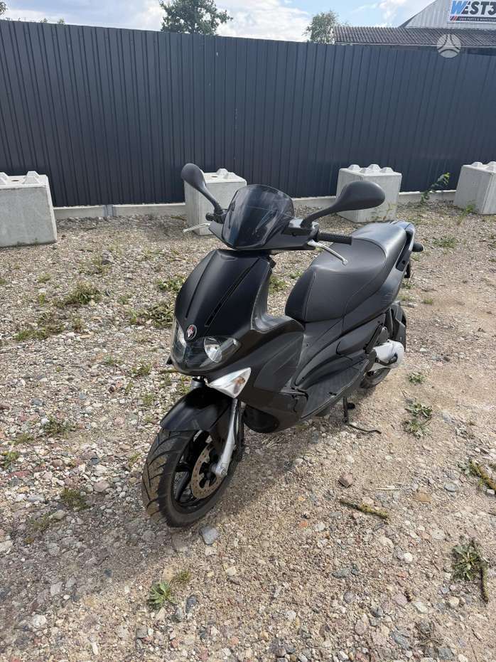 Gilera Runner 49cc, мотороллеры / мопеды
