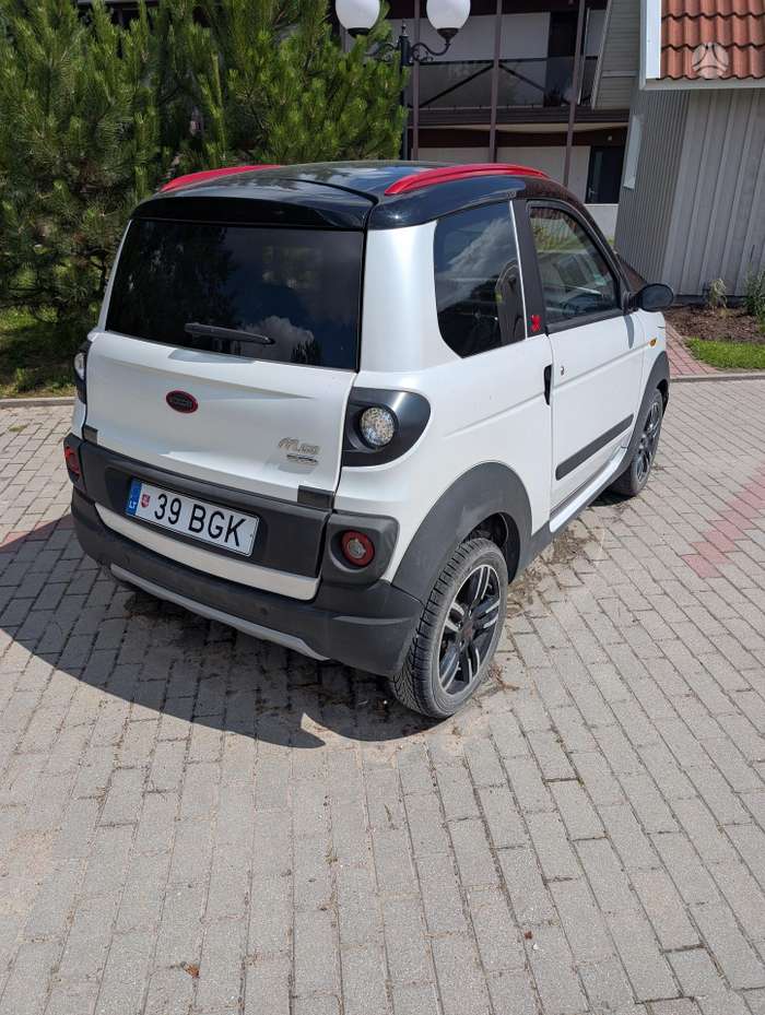 Microcar Mgo, Универсал