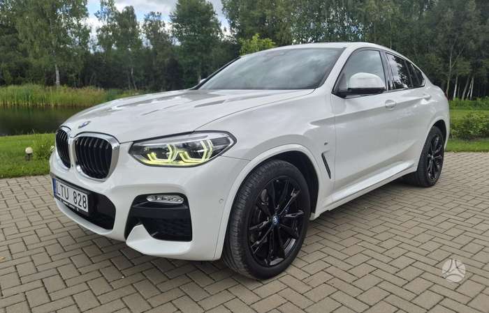 BMW X4, 2.0 l., off-road / crossover