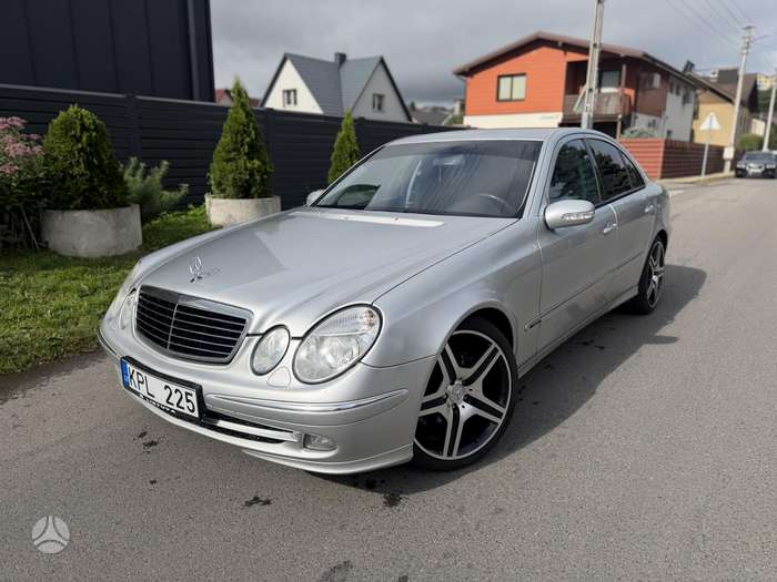 Mercedes-Benz E280, 3.2 l., Седан
