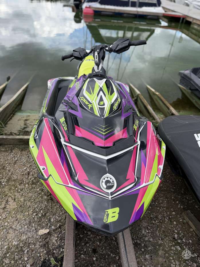 Sea-Doo SPARK, водные мотоциклы