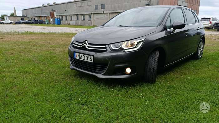 Citroen C4, 1.6 l., hatchback