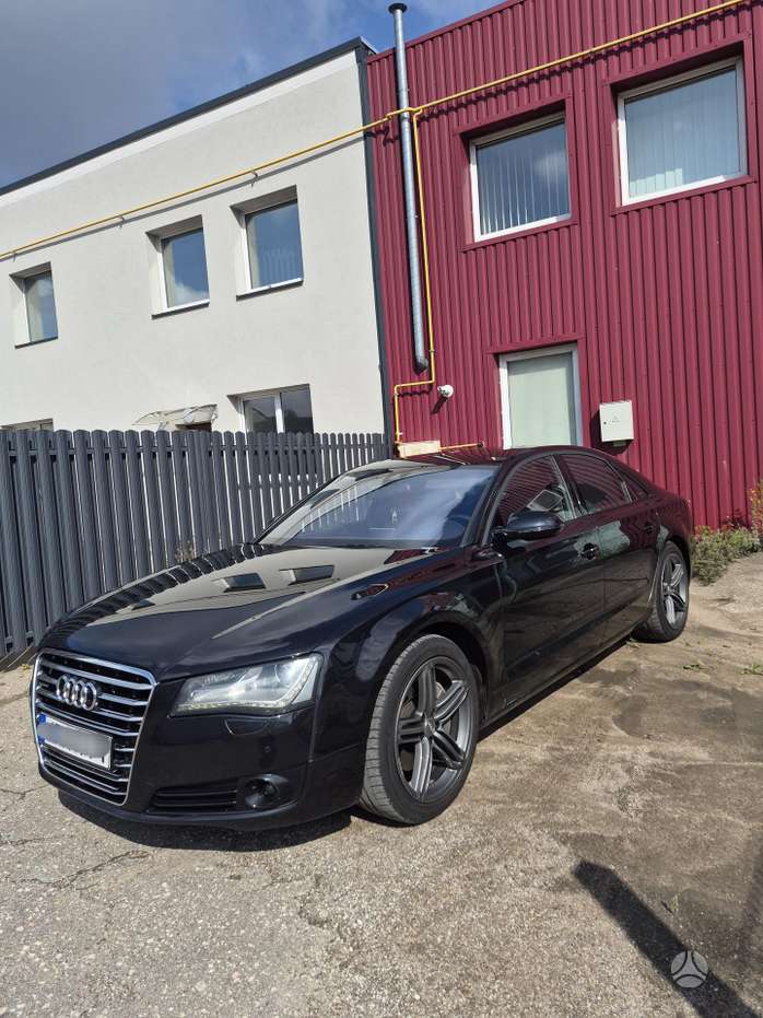 Audi A8, 3.0 l., sedanas