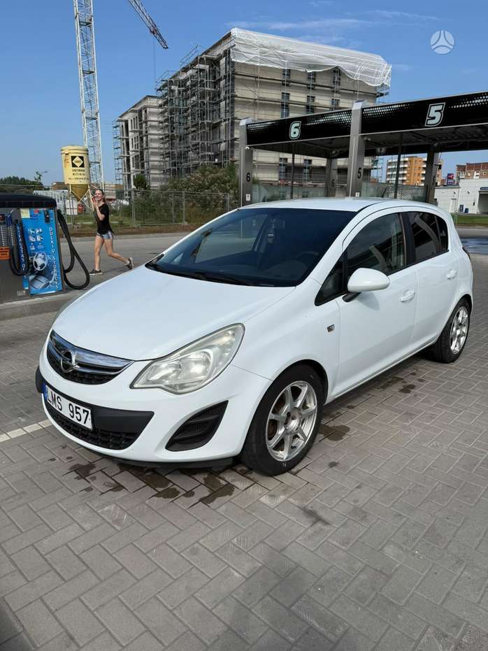 Opel Corsa, 1.2 l., Хэтчбек