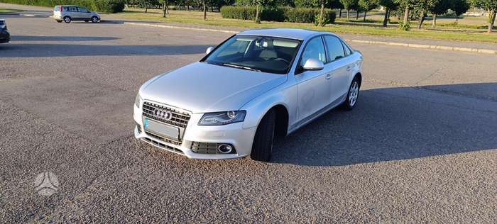 Audi A4, 2.0 l., Седан