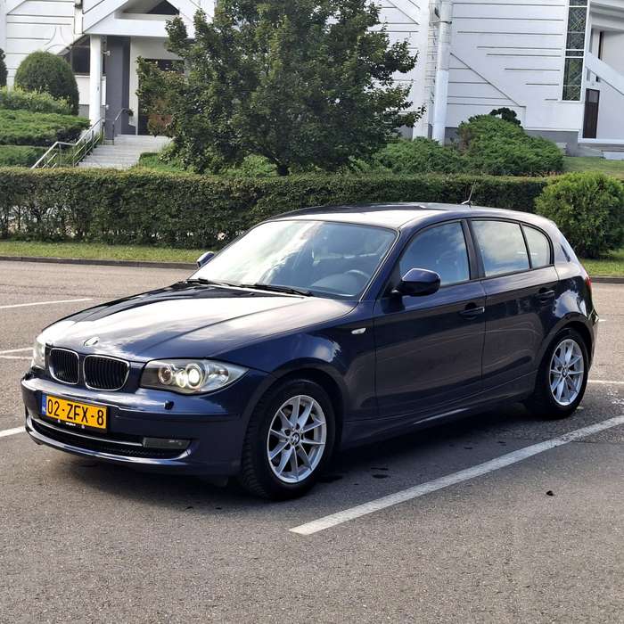 BMW 118, 2.0 l., hatchback