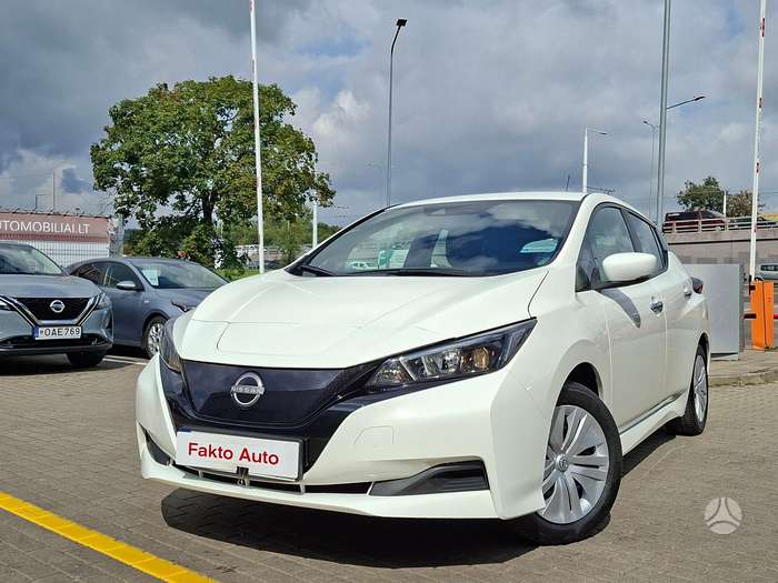 Nissan Leaf, Хэтчбек