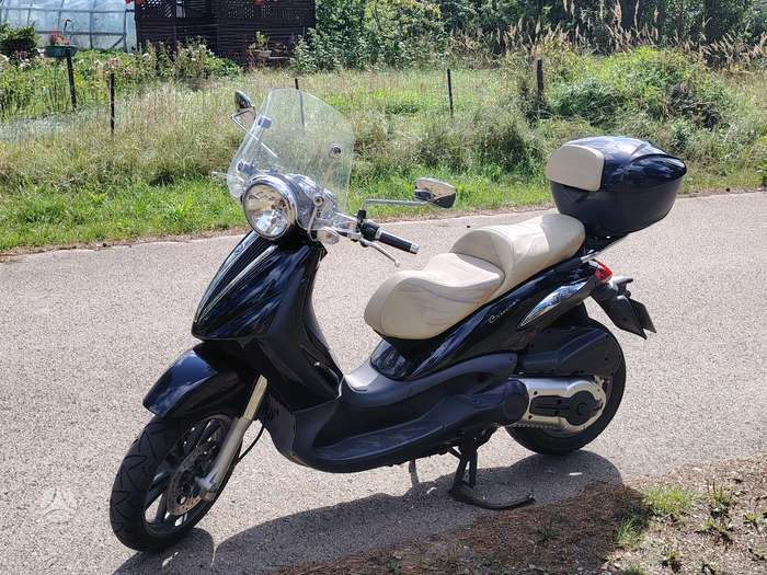 Piaggio Beverly 500cc, scooters / mopeds