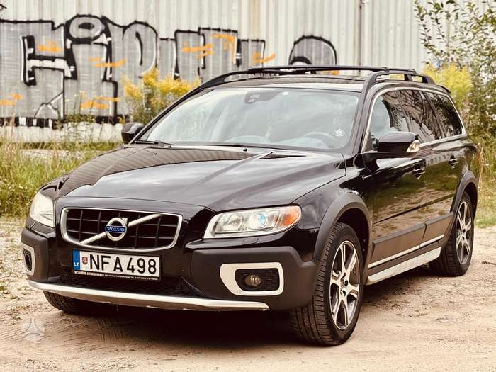 Volvo XC70, 2.4 l., wagon